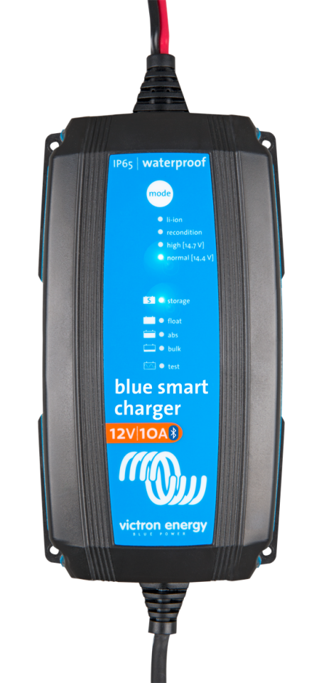 Blue Smart IP65 12V/10A Battery Charger+DC connector